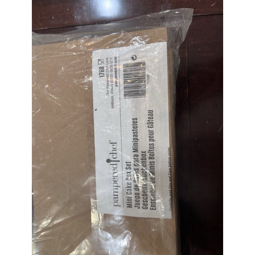 Pampered Chef Mini Cake Box Set #1768 New In Package Baking Gift - Picture 3 of 4